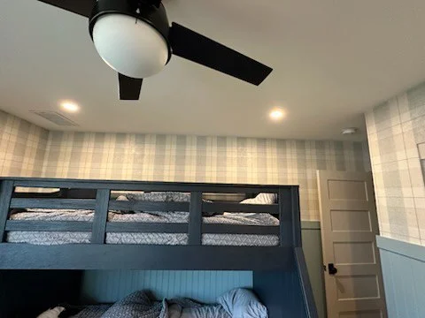 Wallpaper installation Springwells Detroit
