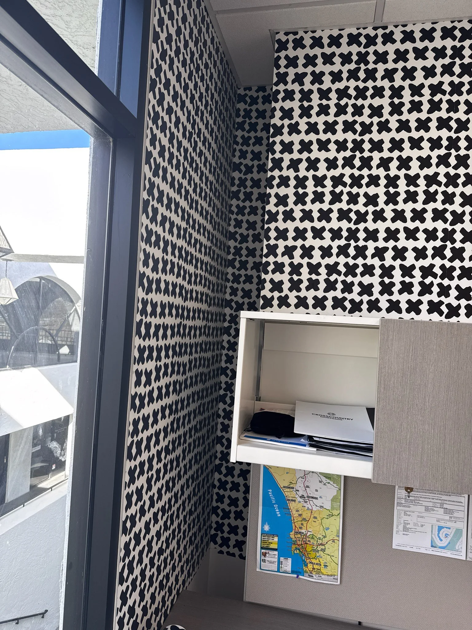Luxury wallpaper installation Detroit residence